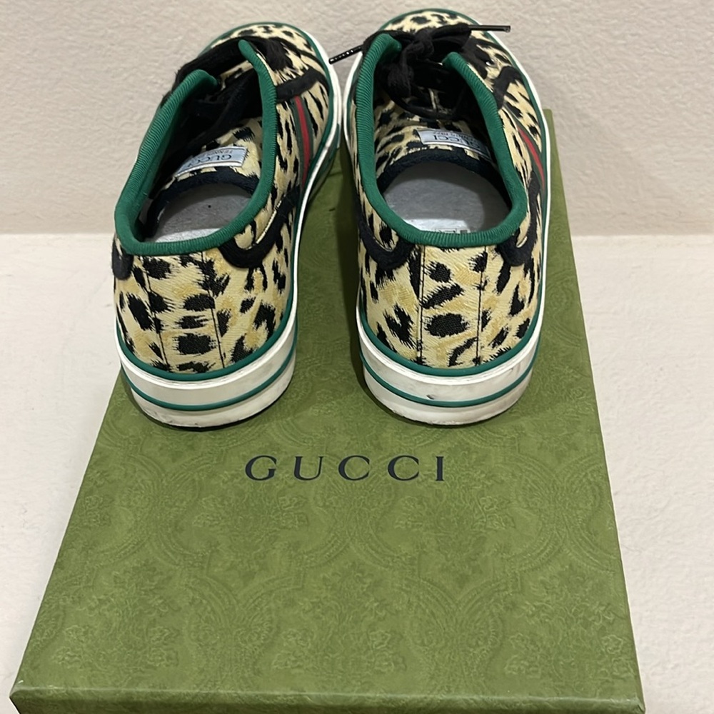 Gucci shoes